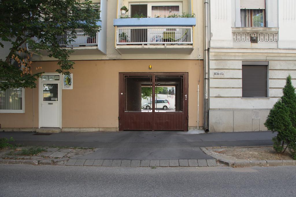 Verona Apartman Szegedin Exterior foto